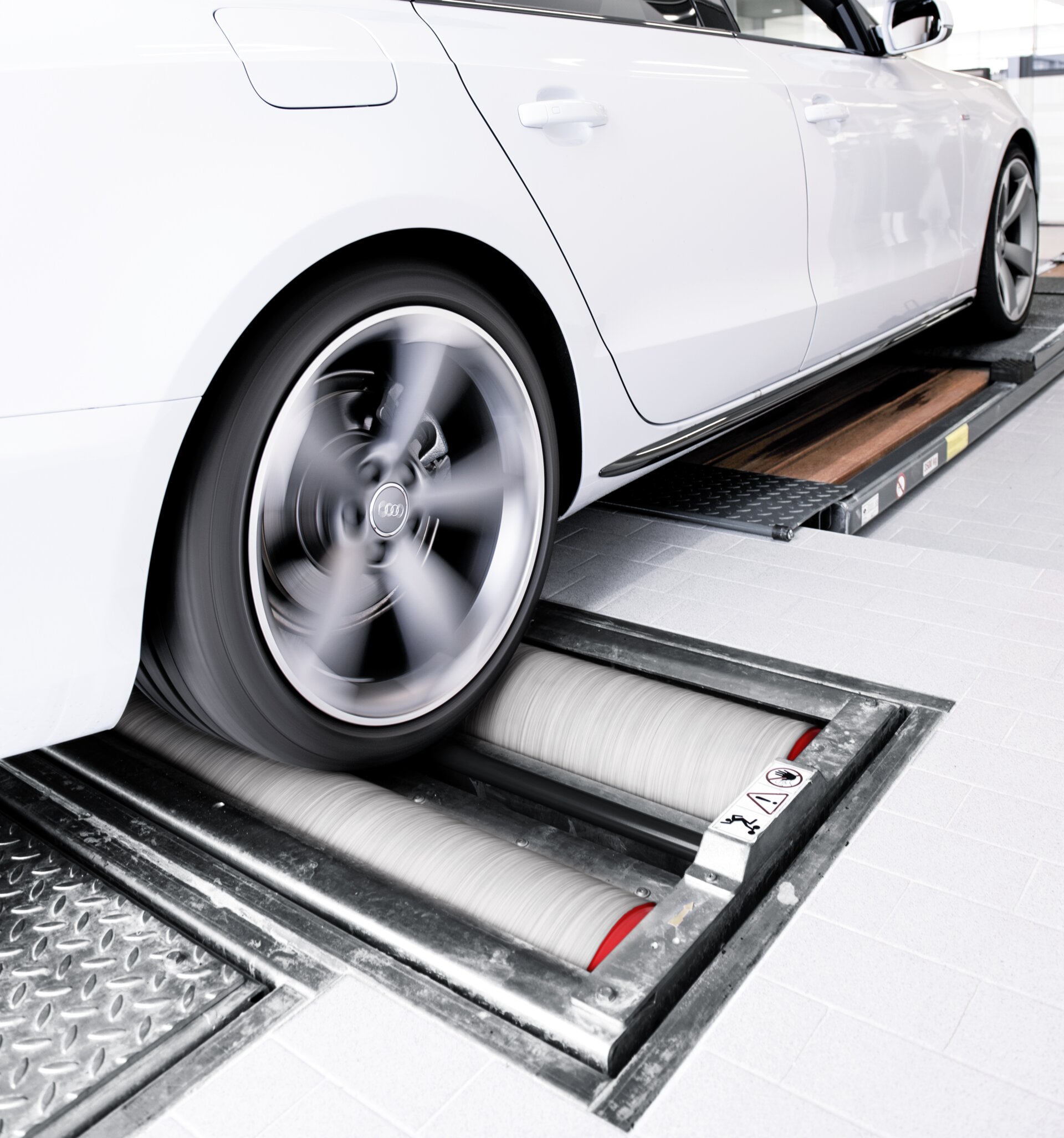 Tecnología para la inspección de frenos - MAHA MBT 2250